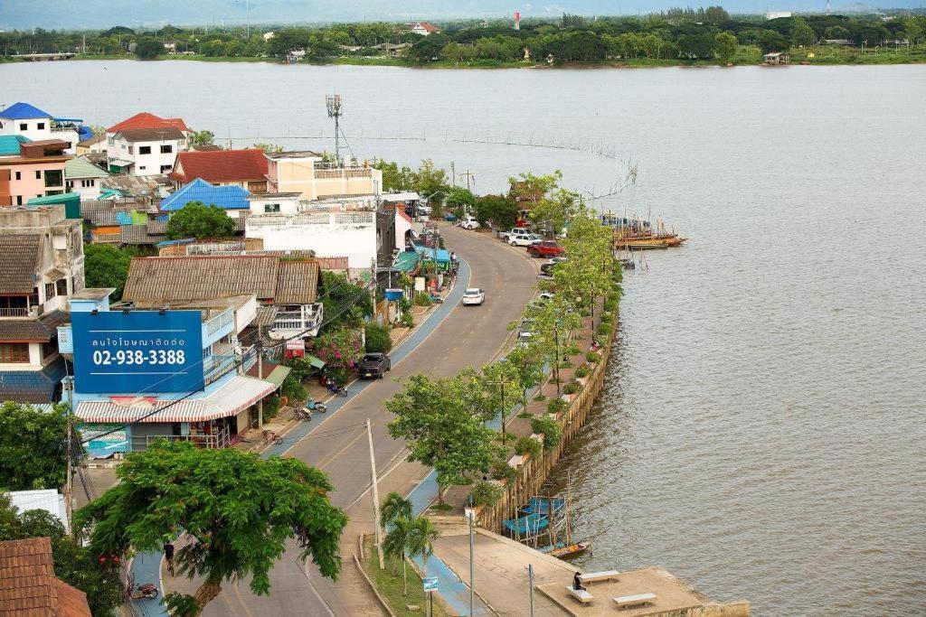 Phuglong Hotel Phayao Exterior photo